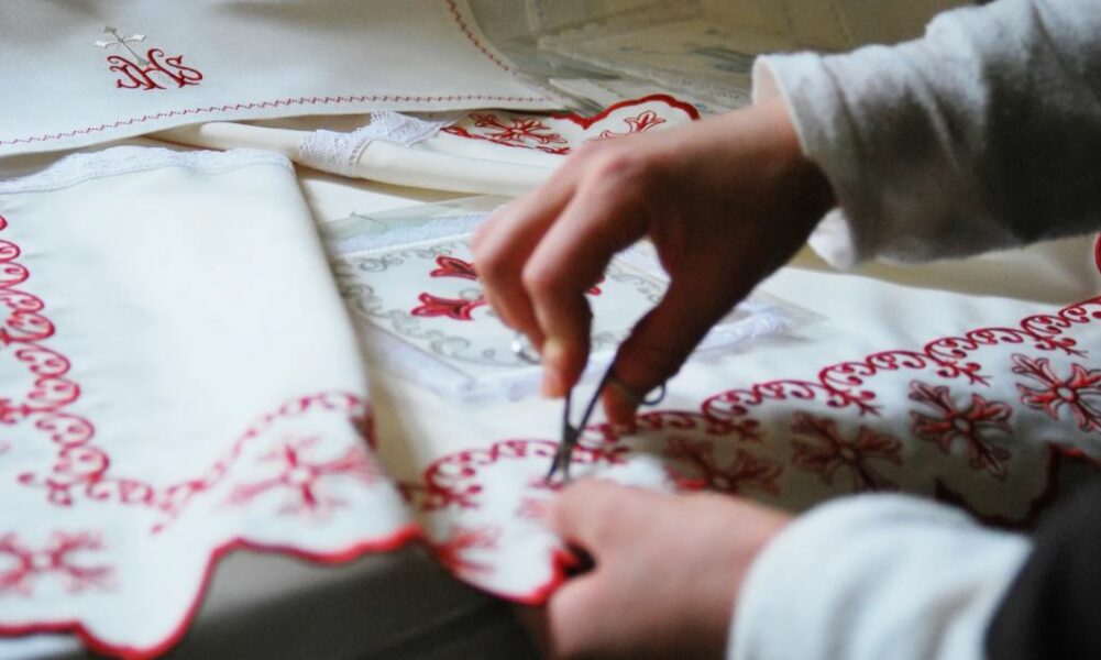 Carmelitas, cartujos y oblatas preparan en silencio la liturgia del Papa en Madrid