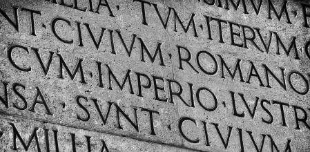 La primera encíclica sin versión en latín revela una transformación profunda en el Vaticano