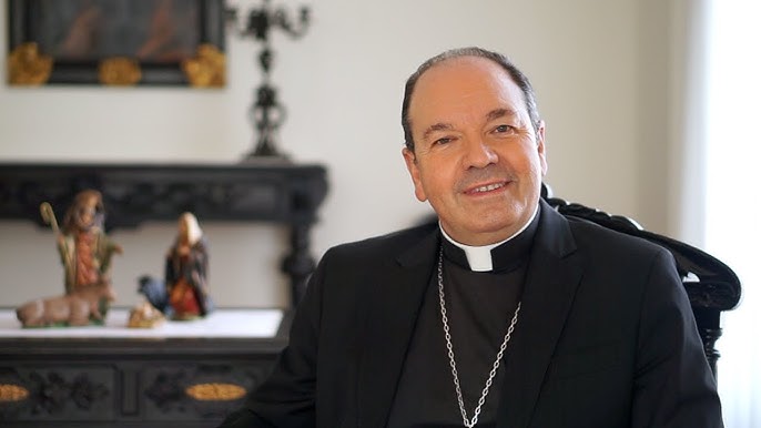 La diócesis de Vitoria respalda a su obispo tras las críticas de un grupo de sacerdotes