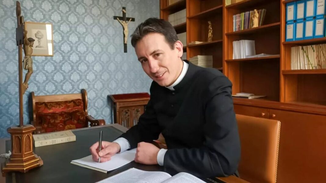 Los cuatro de Écône: el padre Michel Poinsinet de Sivry