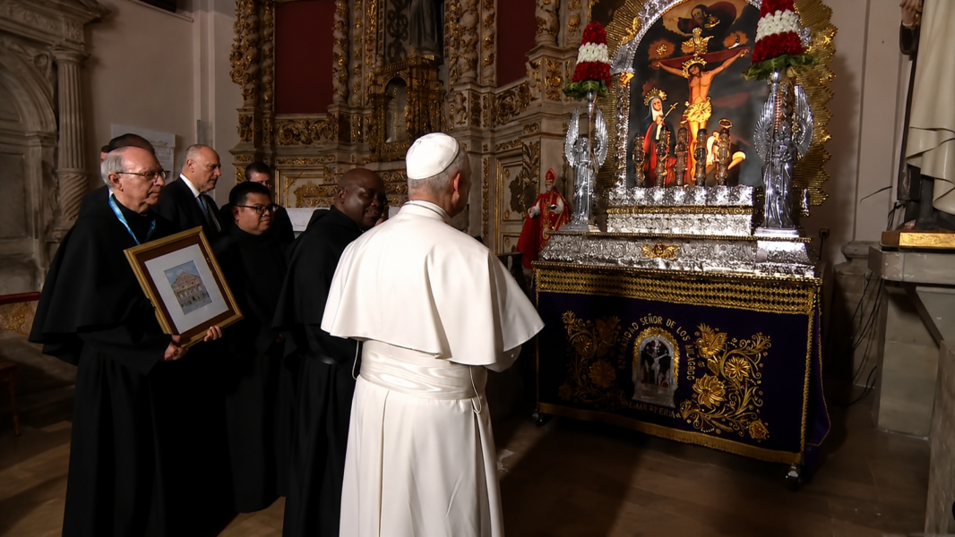 León XIV visita la «catedral de los pobres» en el corazón del Raval