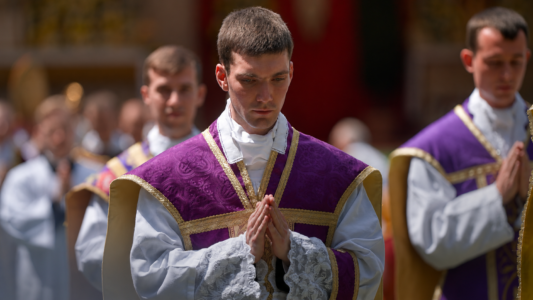 Un documental cinematográfico entra en los seminarios de la FSSPX