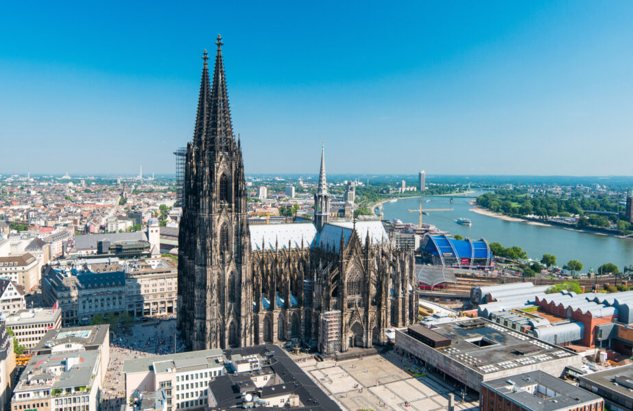 Alemania pone bajo estudio la creciente polarización dentro de la Iglesia