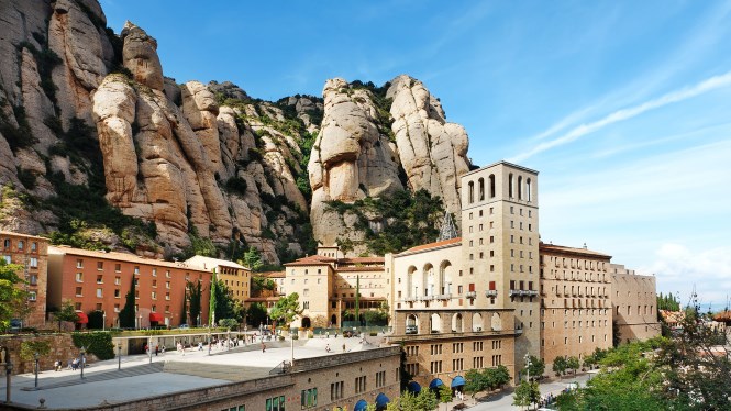 Tras la polémica del catalán, un denunciante de abusos pide ahora al Papa que suspenda su visita a Montserrat
