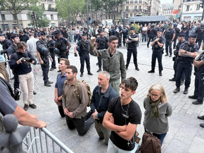 Del vudú a los confesionarios sonorizados: católicos protestan por la Nuit Blanche en iglesias de París