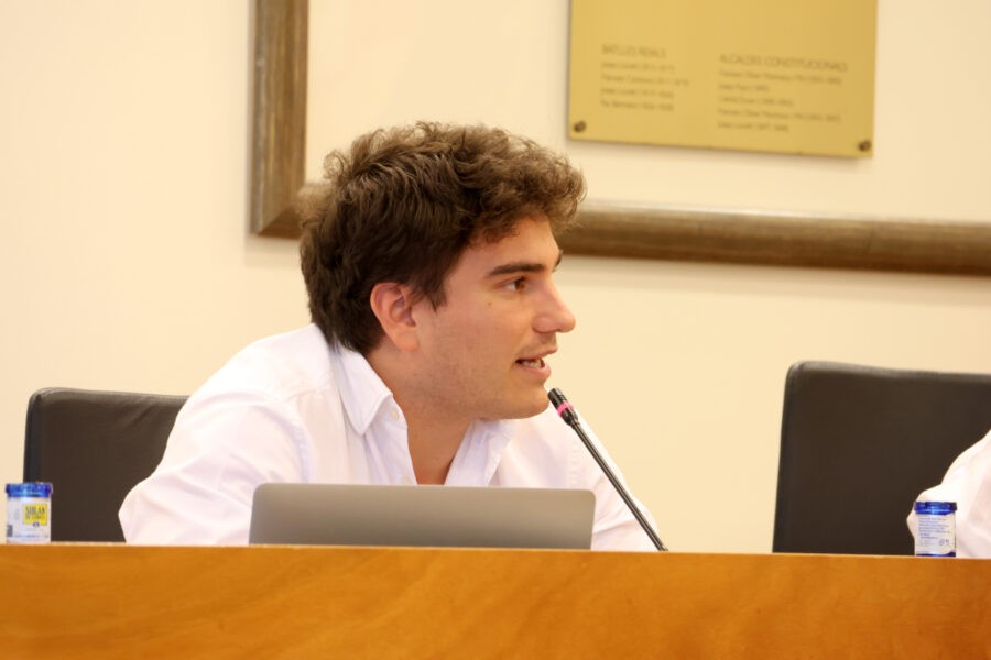 De concejal a seminarista: un representante de Vox en Cataluña deja la política para ingresar en el seminario
