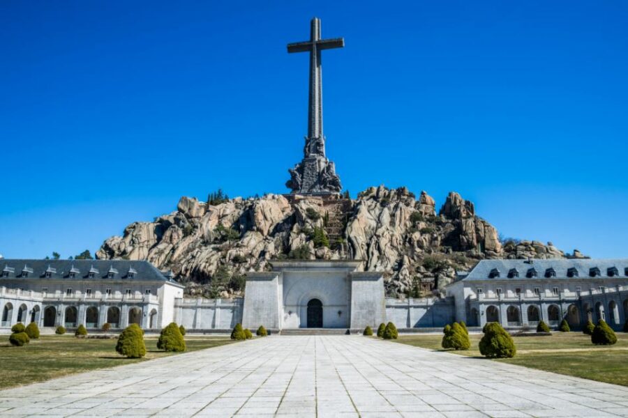 Valle de los Caídos. El problema no es el Gobierno: El problema es lo que el cardenal Cobo aceptó en favor del Gobierno