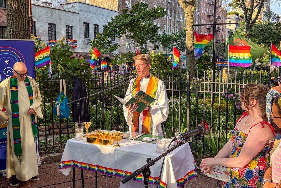 Una parroquia de Nueva York celebra una «Misa del Orgullo» en el centro del movimiento LGBT