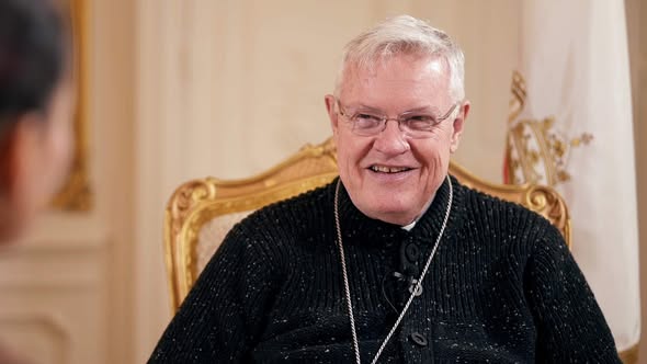 El nuncio apostólico en Australia presenta su renuncia por límite de edad