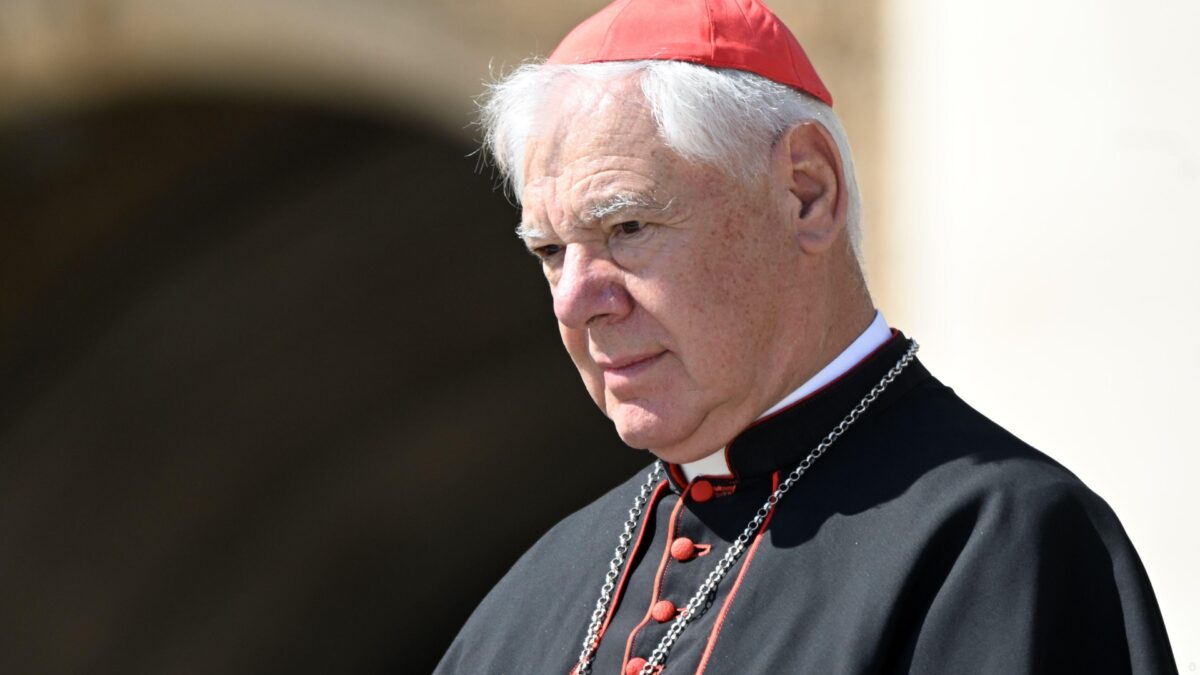 Müller contradice a Fernández y sostiene que las confesiones de la FSSPX son válidas