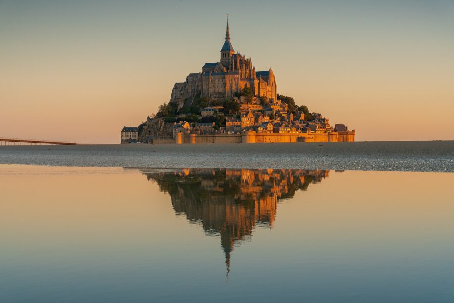 El Mont-Saint-Michel aprueba por primera vez en trece siglos los estatutos canónicos de su santuario