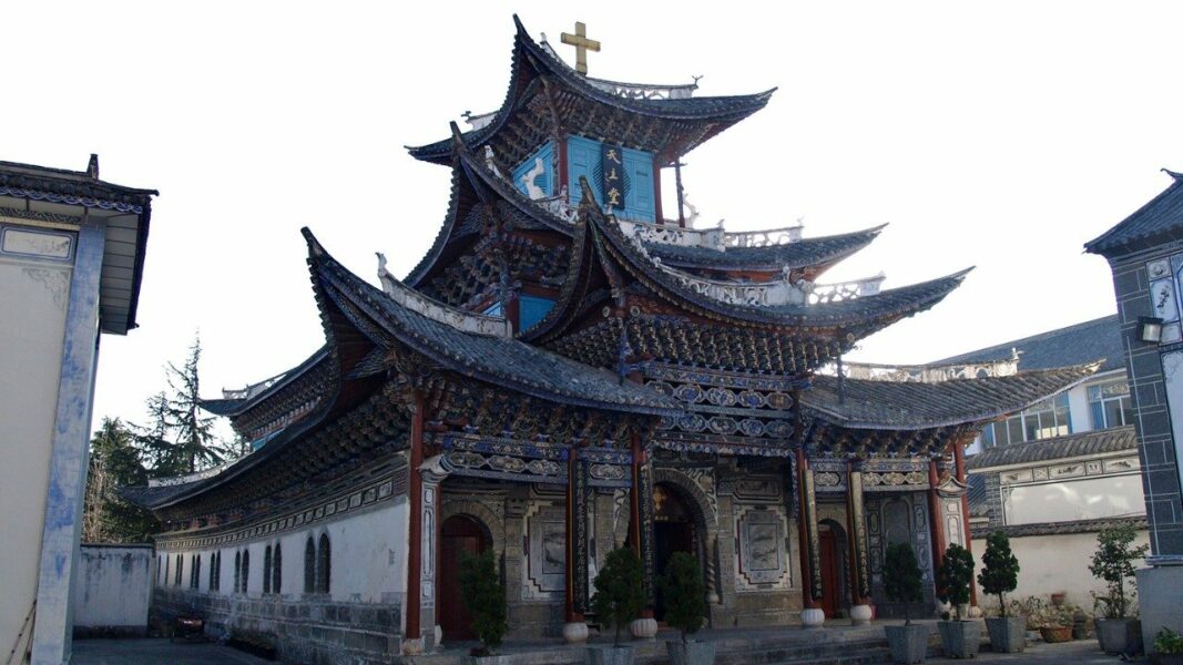 China obliga a sacerdotes y obispos a profesar lealtad al Partido Comunista y al socialismo