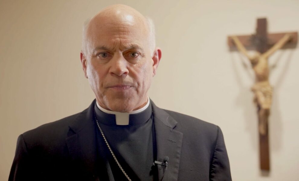 Cordileone replica a Roche: «Los jóvenes aman la tradición y esto es imparable»