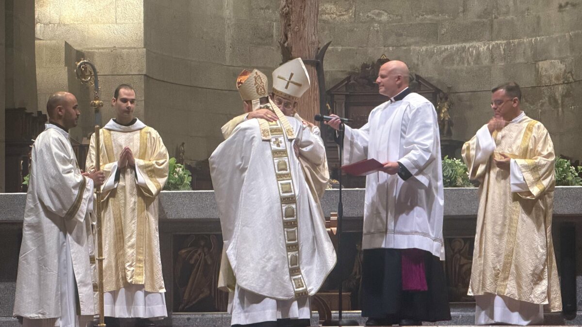 Cobo preside la bendición del nuevo abad del Valle de los Caídos