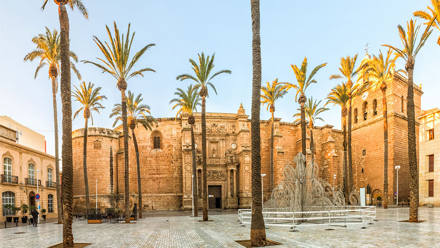 La Ley de Memoria Democrática toca ahora la Catedral de Almería