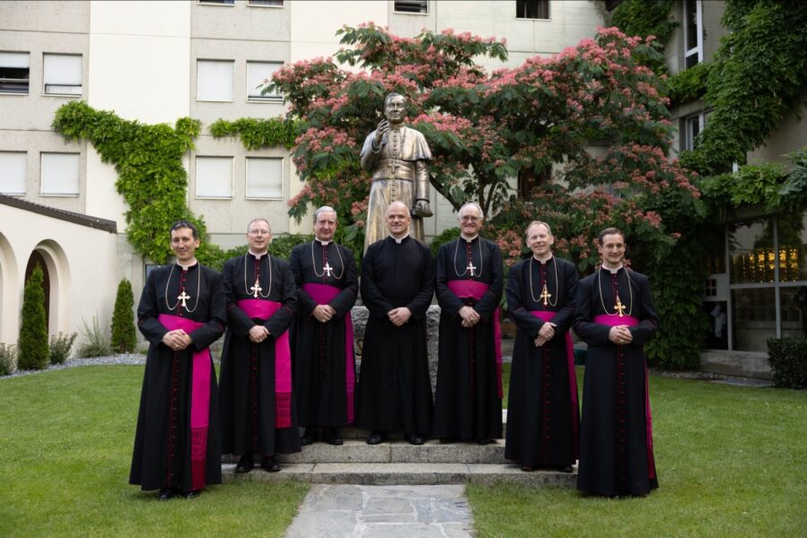 Pagliarani constesta a Roma: «Estas condenas nos obligan a amar aún más a la Santa Iglesia y a atender sus necesidades con todas nuestras fuerzas»