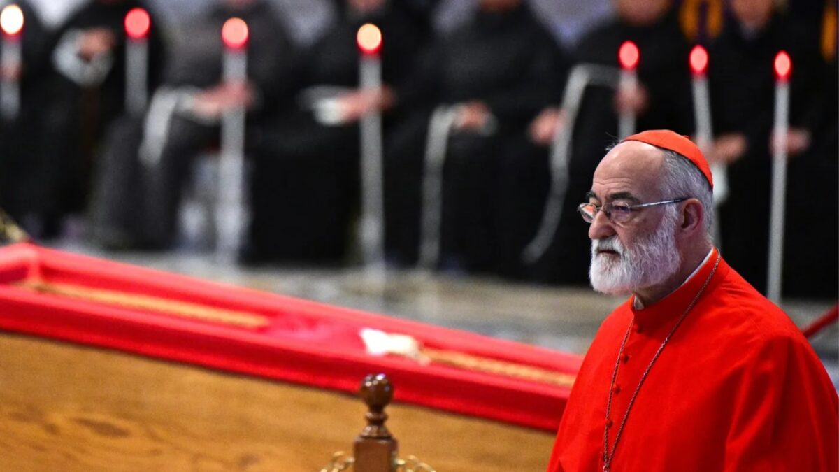 El primo del cardenal López Romero: «Esto debería abrir un debate sobre el celibato»