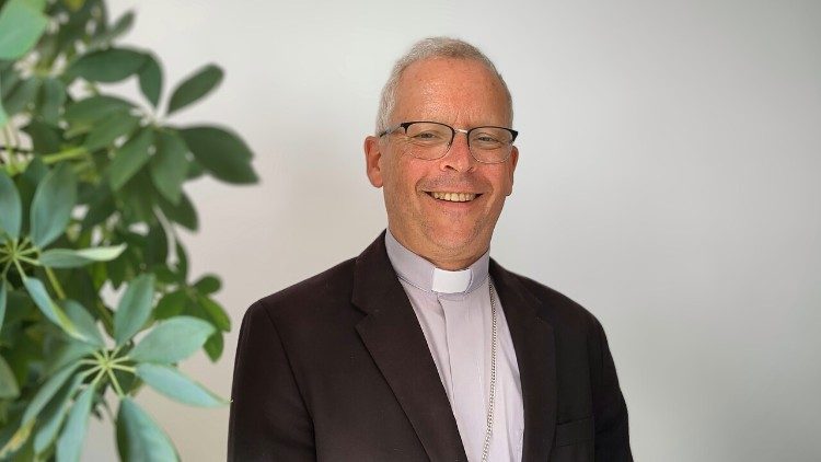 El nuevo nuncio de León XIV en Alemania presenta sus cartas credenciales al presidente Steinmeier