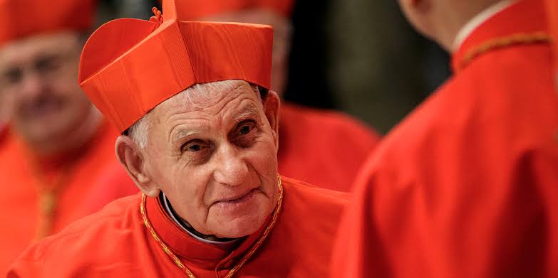 El cardenal Simoni llama a permanecer fieles a Cristo en medio de la persecución y la crisis moral
