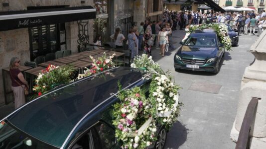 Mons. Argüello preside el multitudinario funeral por la familia Sanz Garijo: «Hoy para nosotros es Viernes Santo»