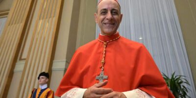 La fórmula empleada por Tucho para excomulgar sacerdotes y laicos carece de eficacia penal