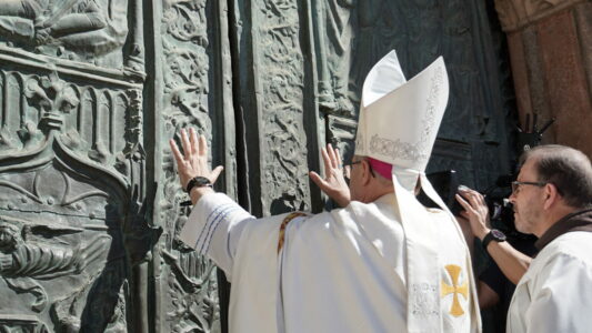 Extremadura abre el Año Santo de Guadalupe: el santuario invita a peregrinos de toda España
