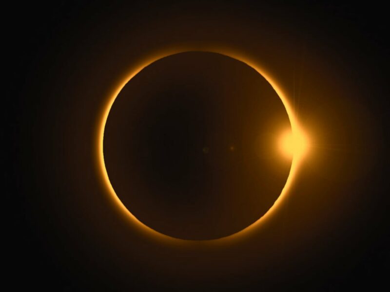 El eclipse y las matemáticas de Dios