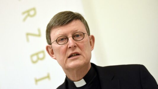 Woelki pide a Roma que defina qué es la sinodalidad y espera «correcciones» al Camino Sinodal alemán