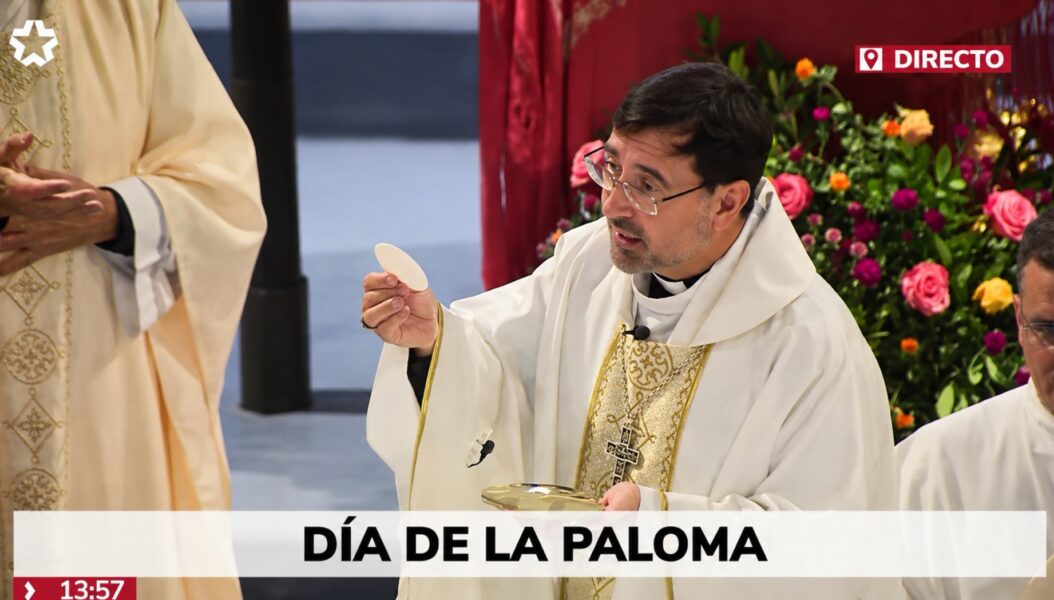 Grave error litúrgico del cardenal de Madrid: altera el sentido de la consagración en la Misa de la Paloma
