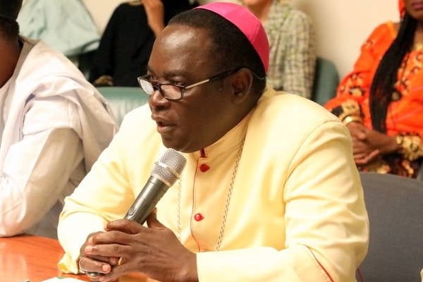 Un obispo nigeriano advierte a África: «La Iglesia abrazó al mundo y se convirtió en el mundo que debía cambiar»