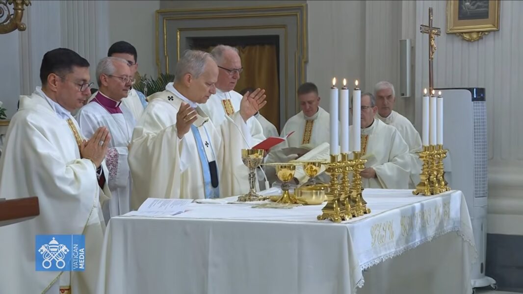 Ni en Pascua, ni en Pentecostés, ni en la Asunción: el Canon Romano desaparece de las grandes solemnidades de León XIV