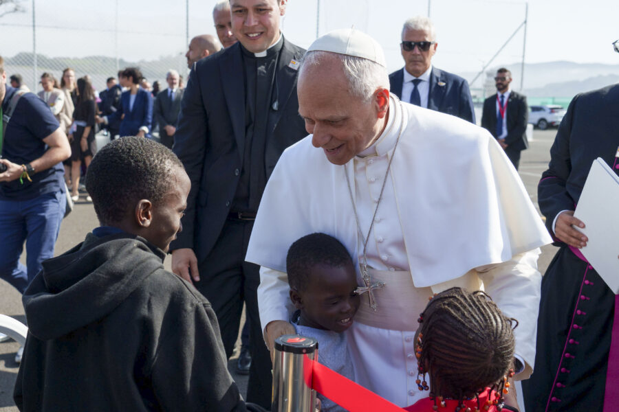 El Papa reclama protección y acogida para los menores migrantes y refugiados: «Cada niño posee una dignidad infinita»