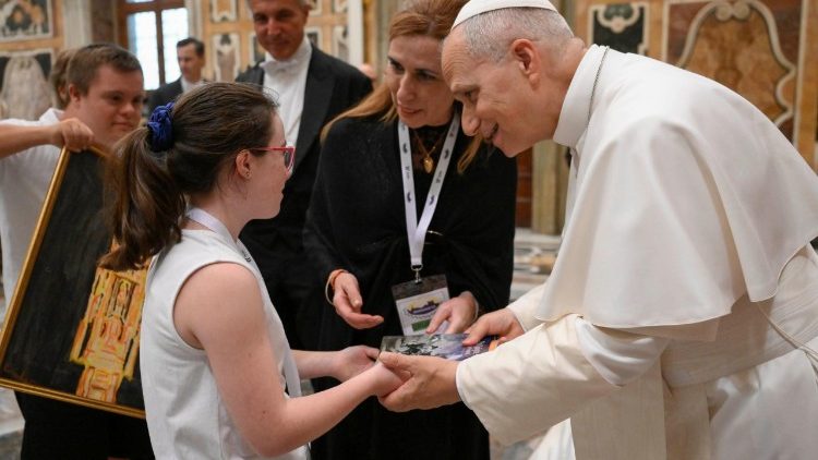 El Papa recibe a la Federación Marsodeto de Toledo: «En el rostro de cada persona» está Jesucristo