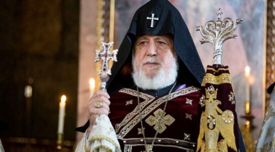 El Gobierno de Armenia incluye en su programa la destitución de Karekin II y la «reforma» de la Iglesia Apostólica