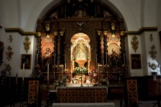 176 kilómetros a los pies de la Virgen: comienza la peregrinación nocturna de Sevilla a Cabra