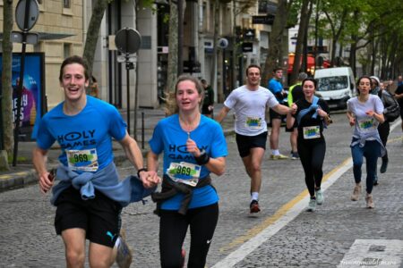 París organiza una carrera por diez iglesias como preparación para la visita de León XIV