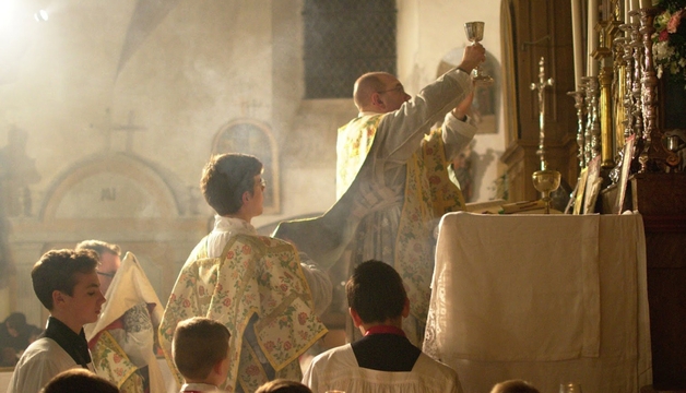 Un experto en liturgia reivindica el Vetus Ordo: «La lex orandi tiene el poder de estabilizar una Iglesia que ha perdido su orientación»