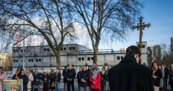 «Jesús no es un primer ministro»: católicos alemanes protestan contra la democratización de la Iglesia