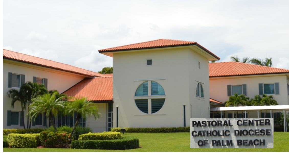 Palm Beach aparta a un sacerdote al que su investigación atribuye abusos y malversación