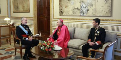 La prensa italiana señala al Nuncio en España como favorito para suceder a Parolin
