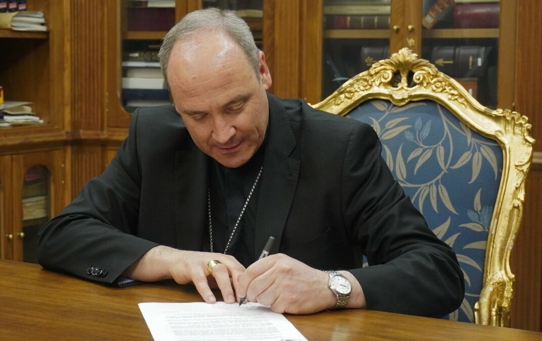 El obispo de Alcalá alerta del «enfriamiento religioso» y pide evitar que la Primera Comunión y la Confirmación se conviertan en «sacramentos del adiós»