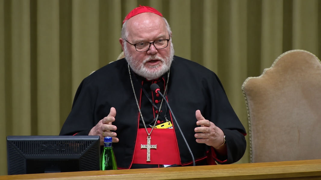 Marx abre un congreso que propone «renovar sinodalmente» el ministerio episcopal y aumentar la «cultura democrática» en la Iglesia