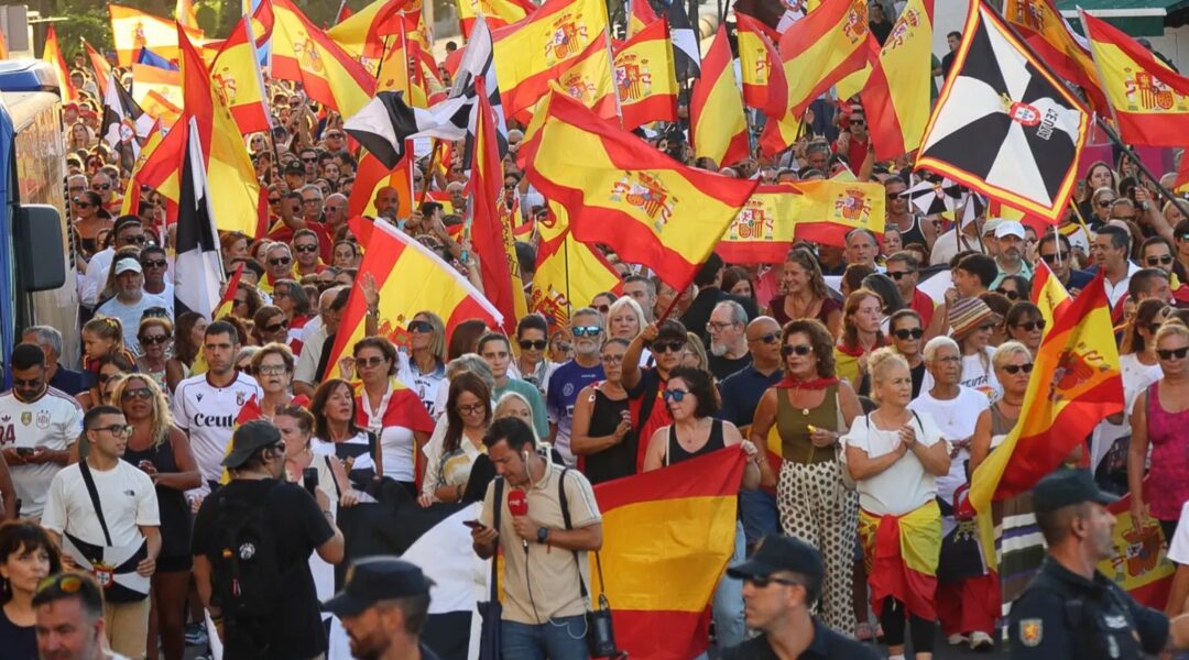España despierta por Ceuta y ni un obispo en las plazas