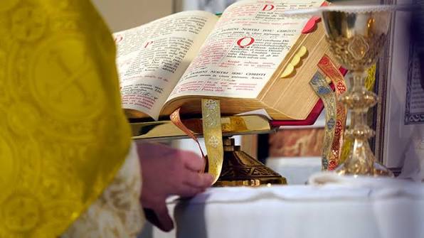 Ni el 1% de las diócesis autorizadas: Los números de Traditionis Custodes confirman el estrangulamiento de la Misa tradicional