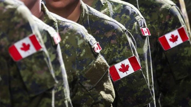 Canadá impide mencionar a Dios en determinados actos militares: el obispo castrense denuncia una falsa «neutralidad»