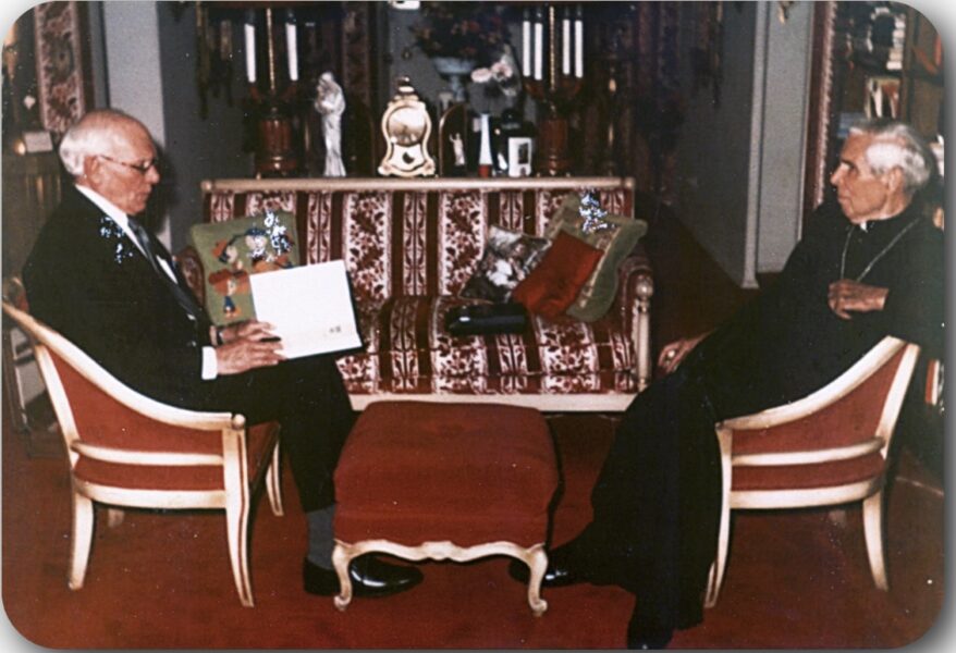 <strong>El arzobispo Fulton Sheen y Malcolm Muggeridge</strong> en mayo de 1979 [Fuente: Human Life Review]