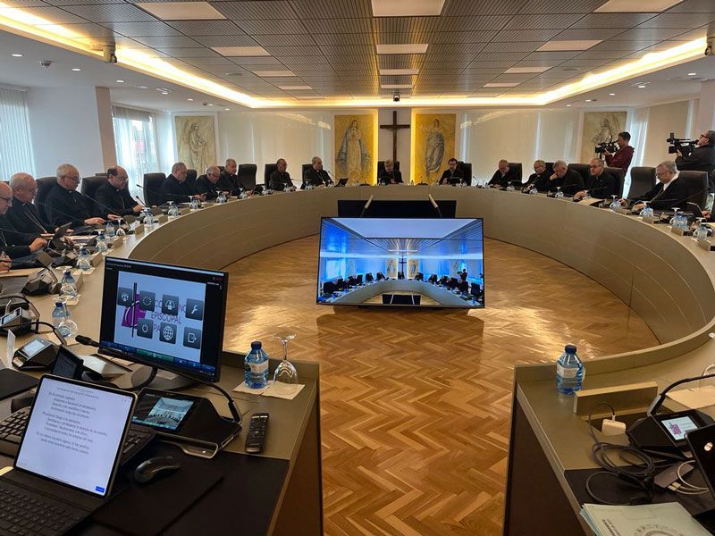 The EEC will study a review of its "synodal way of proceeding" and the creation of a new lay ministry