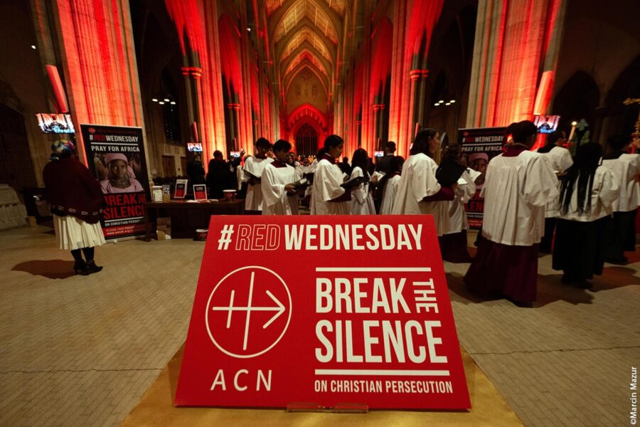 ACN will light cathedrals and monuments in Spain red for persecuted Christians