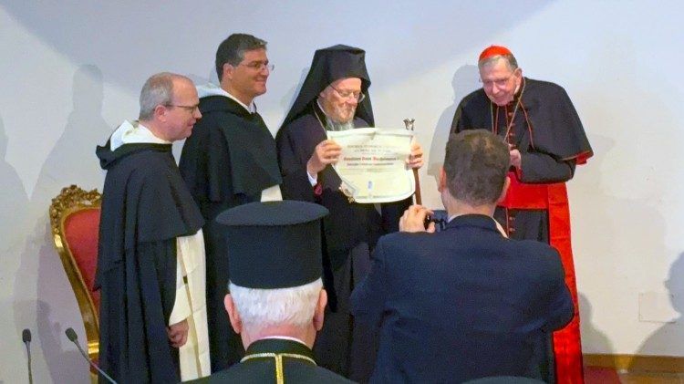 El Angelicum concede un doctorado honoris causa al patriarca Bartolomé I por su «labor ecuménica»