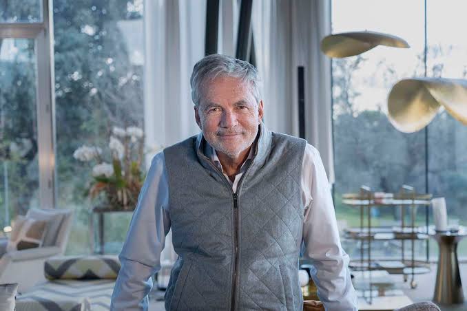 Varsavsky, child manufacturer in the morning, savior of the West in the afternoon